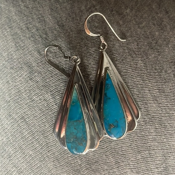 Vintage Sterling Silver TearDrop Earrings with Inlay - Picture 7 of 8